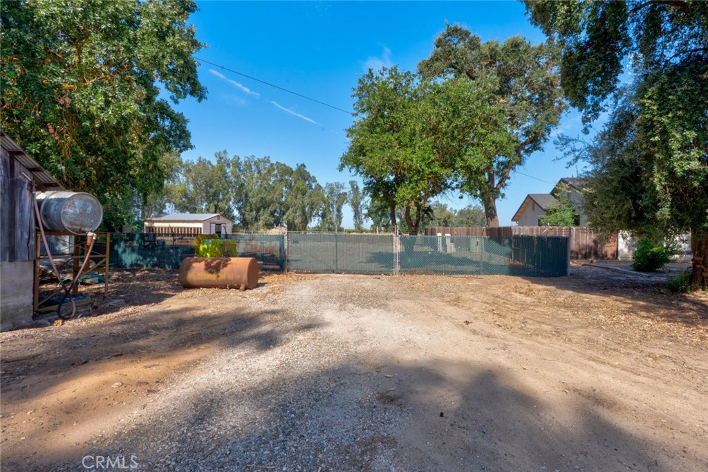 3289 Fresno Property Photo 56