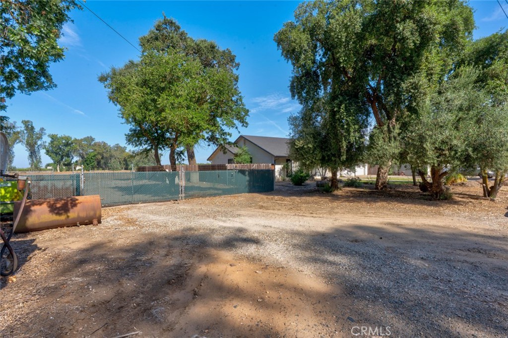 3289 Fresno Property Photo 57