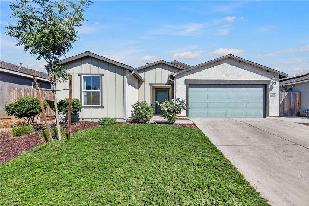 209 Grand View Court Property Photo 1