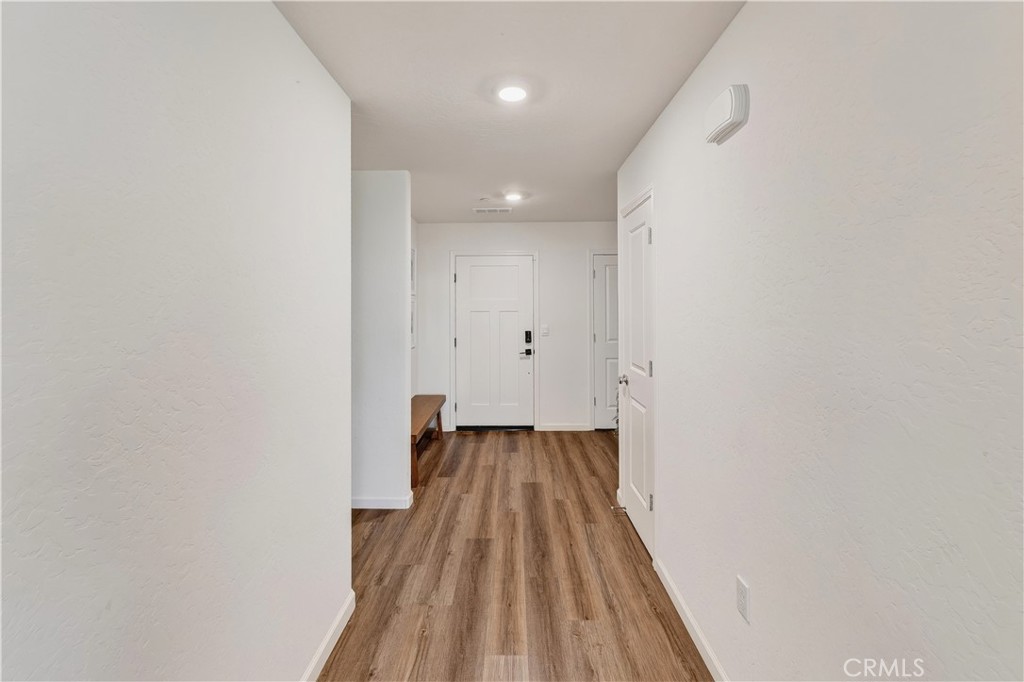 209 Grand View Court Property Photo 4