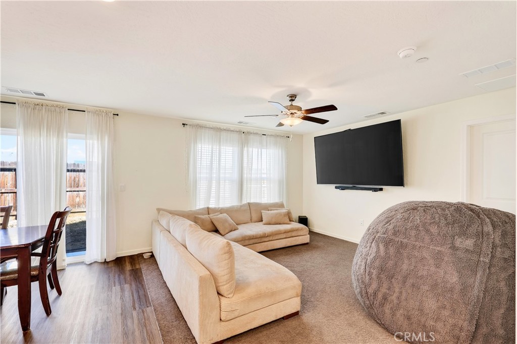 209 Grand View Court Property Photo 12