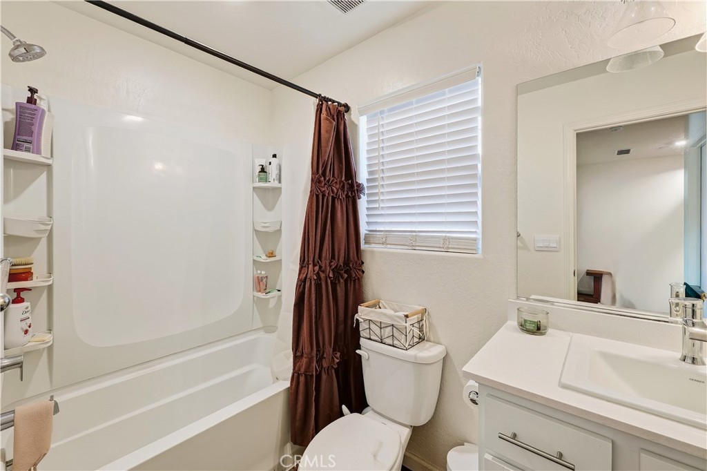 209 Grand View Court Property Photo 26