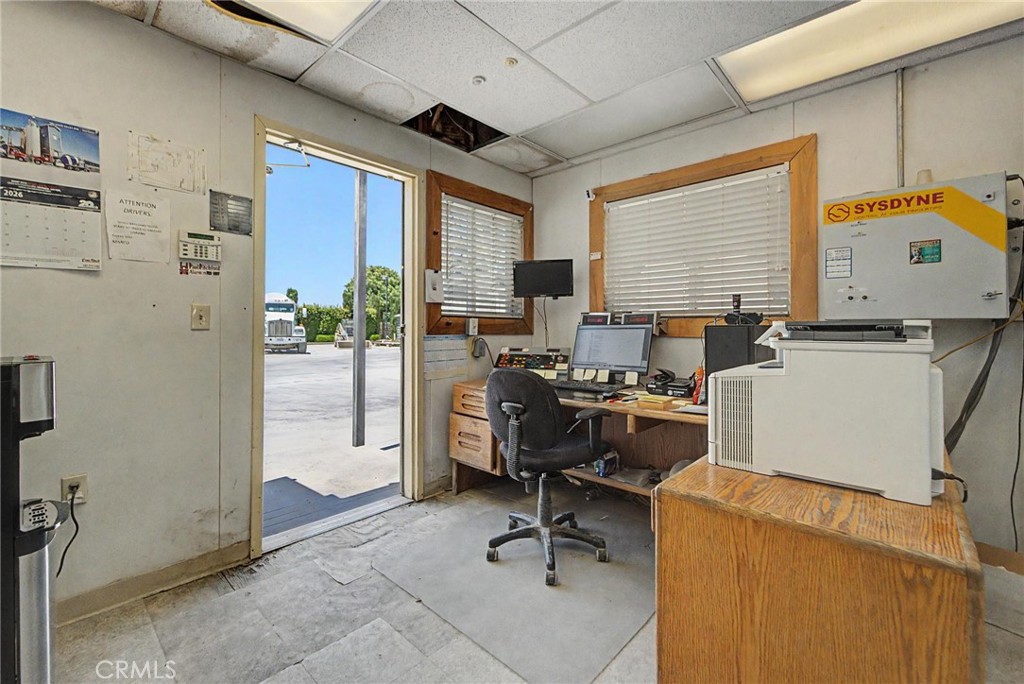 1962 Business Park Way Property Photo 23
