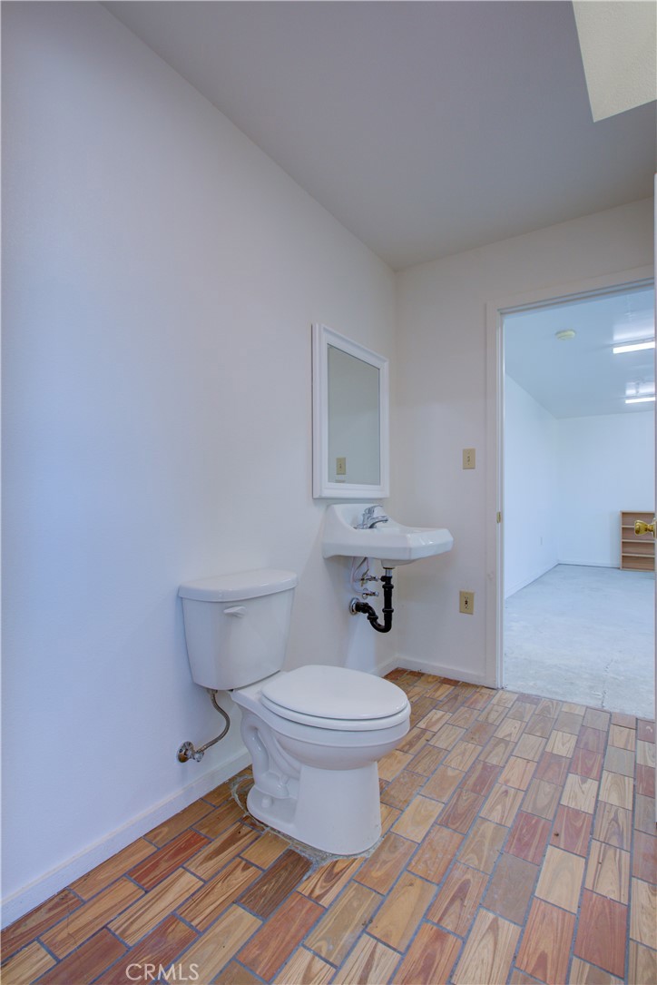 9215 E Highway 140 Property Photo 7