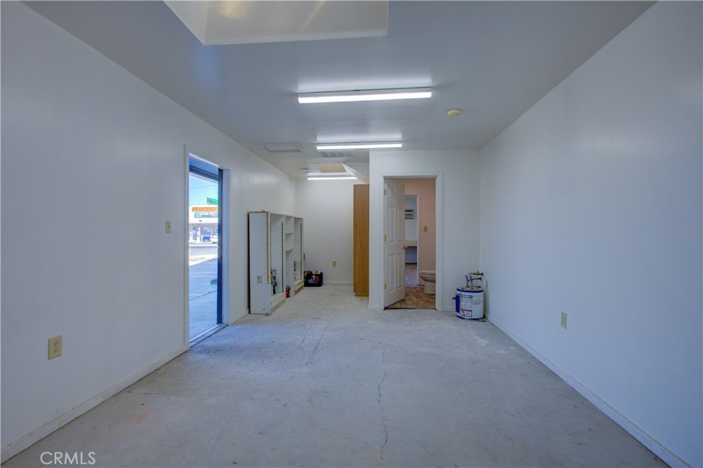 9215 E Highway 140 Property Photo 9