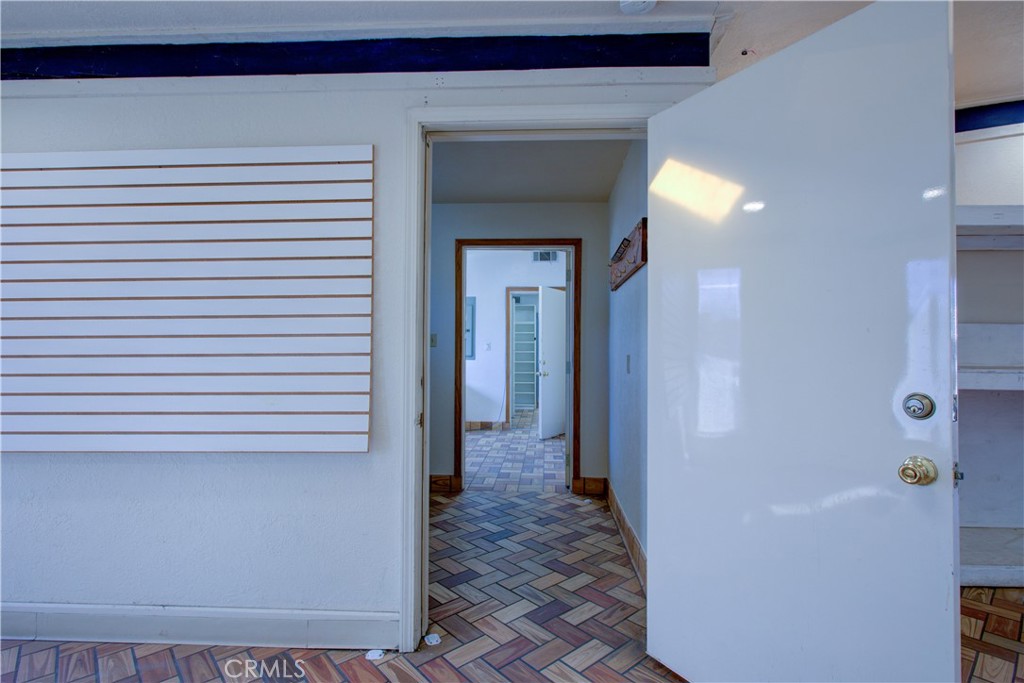 9215 E Highway 140 Property Photo 13