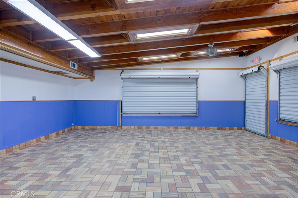 9215 E Highway 140 Property Photo 21