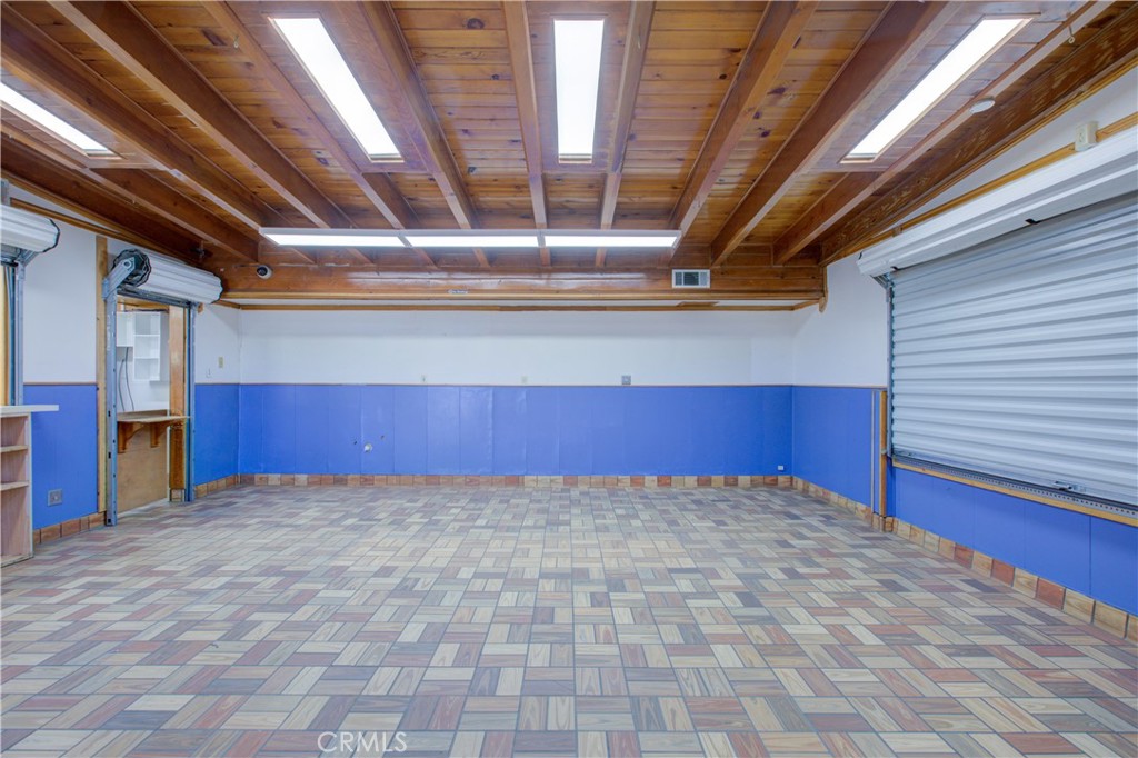 9215 E Highway 140 Property Photo 22