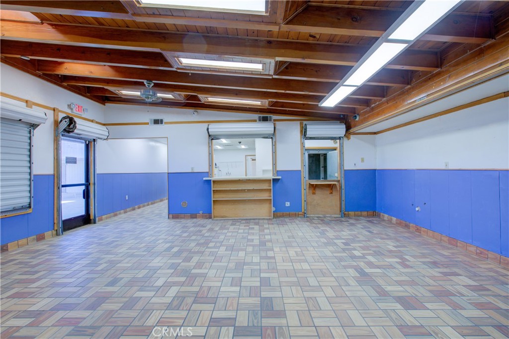 9215 E Highway 140 Property Photo 23