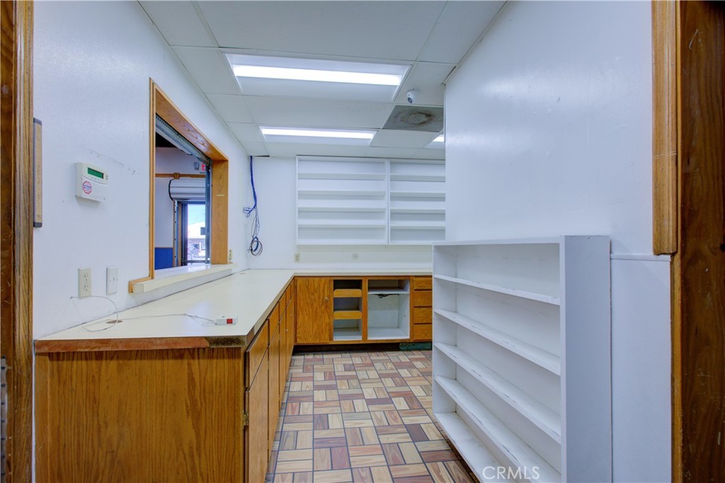9215 E Highway 140 Property Photo 25