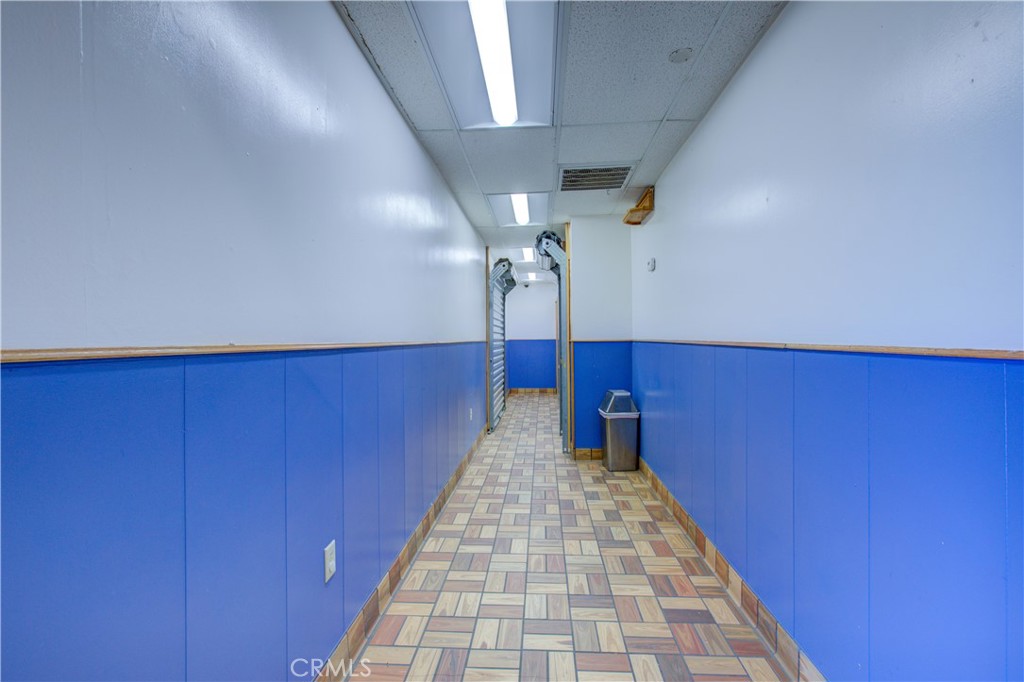 9215 E Highway 140 Property Photo 26