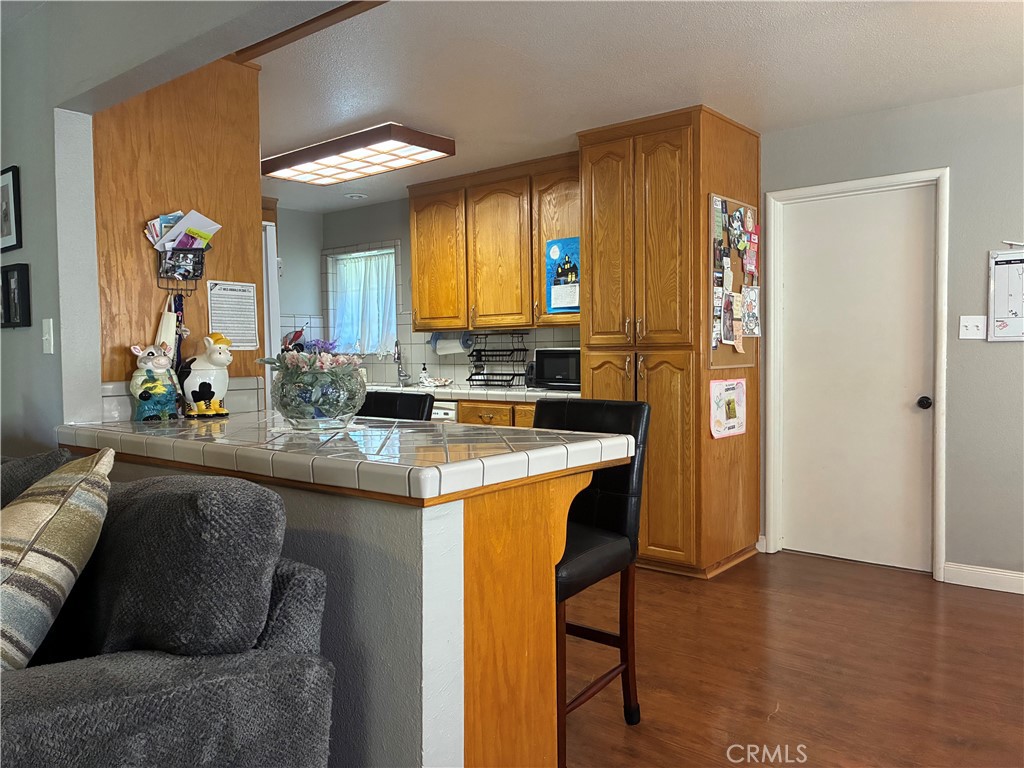619 Glen Court Property Photo 6