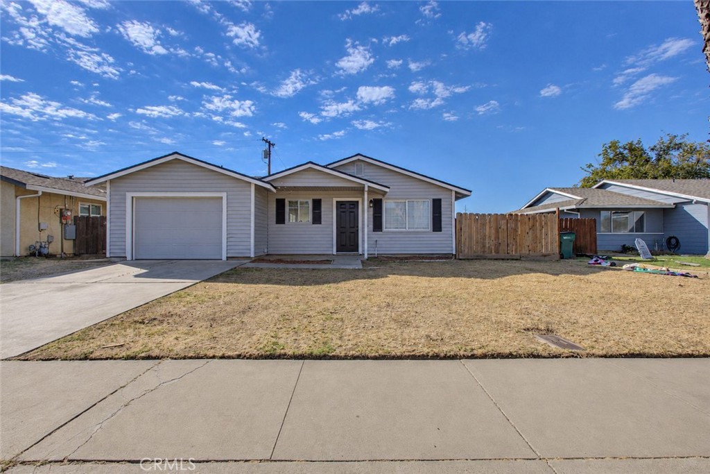 2425 Apache Street Property Photo 1