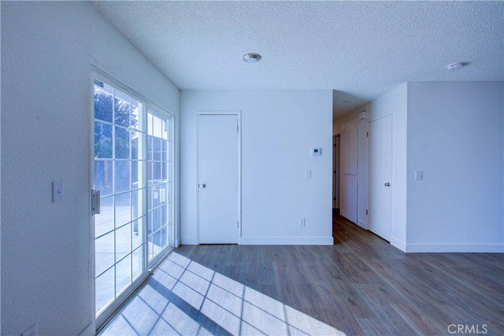 2425 Apache Street Property Photo 12