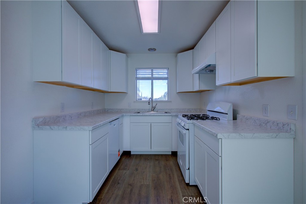 2425 Apache Street Property Photo 13