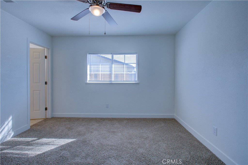 2425 Apache Street Property Photo 20