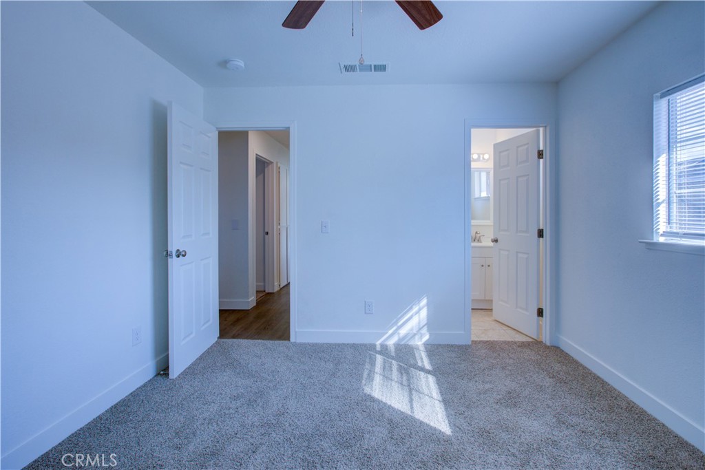 2425 Apache Street Property Photo 25