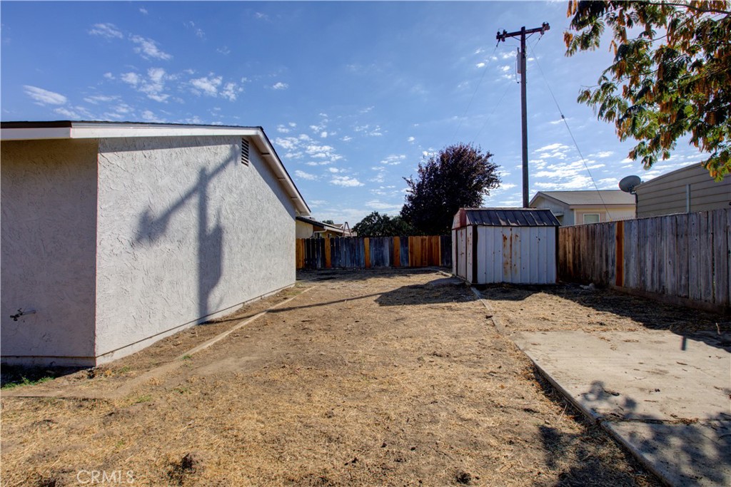 2425 Apache Street Property Photo 30