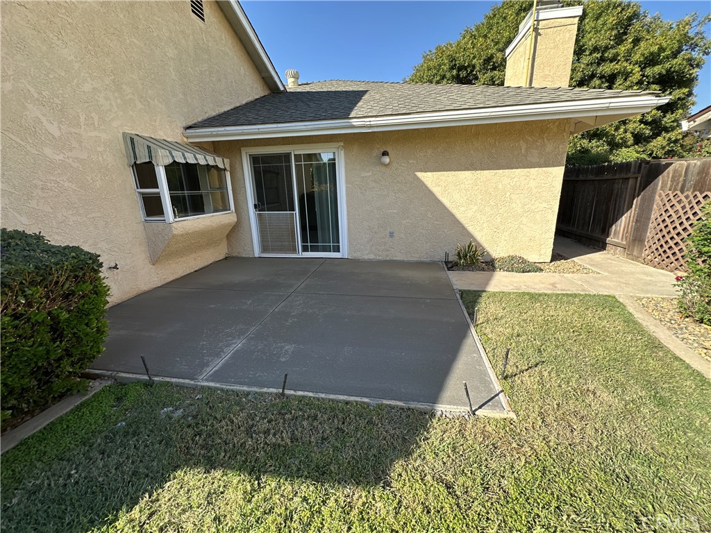 866 Villanova Court Property Photo 6