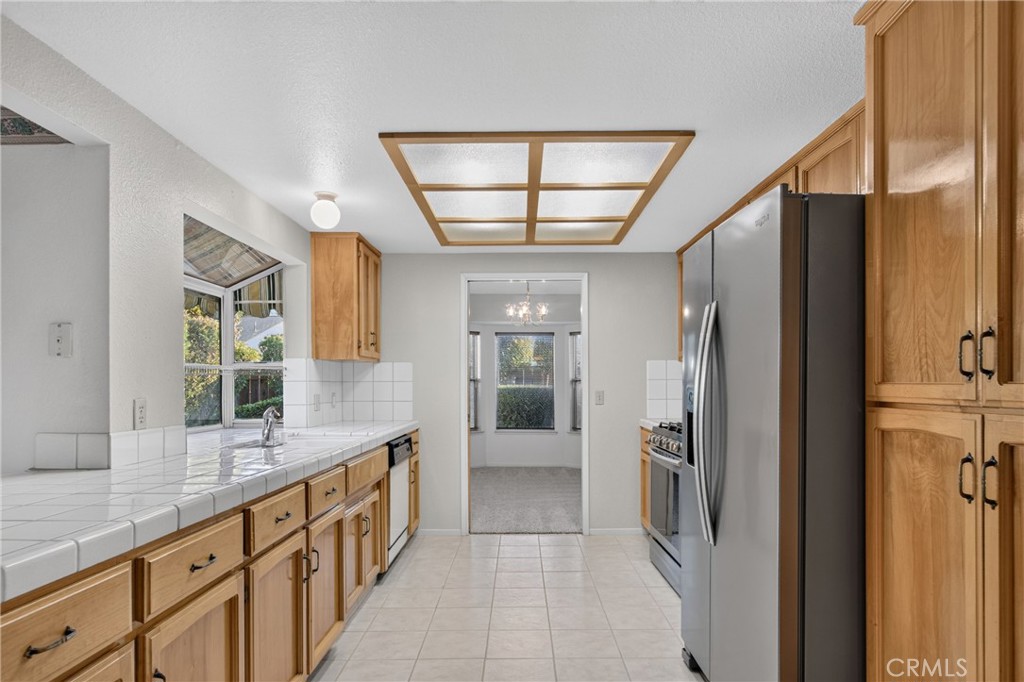 866 Villanova Court Property Photo 7