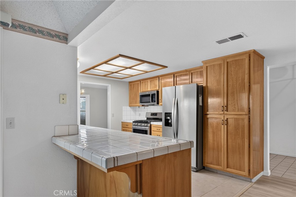 866 Villanova Court Property Photo 8