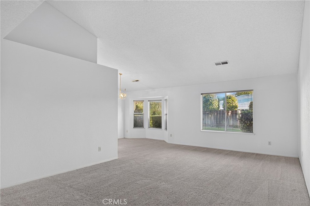 866 Villanova Court Property Photo 12