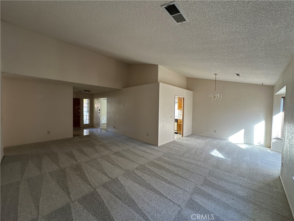 866 Villanova Court Property Photo 13