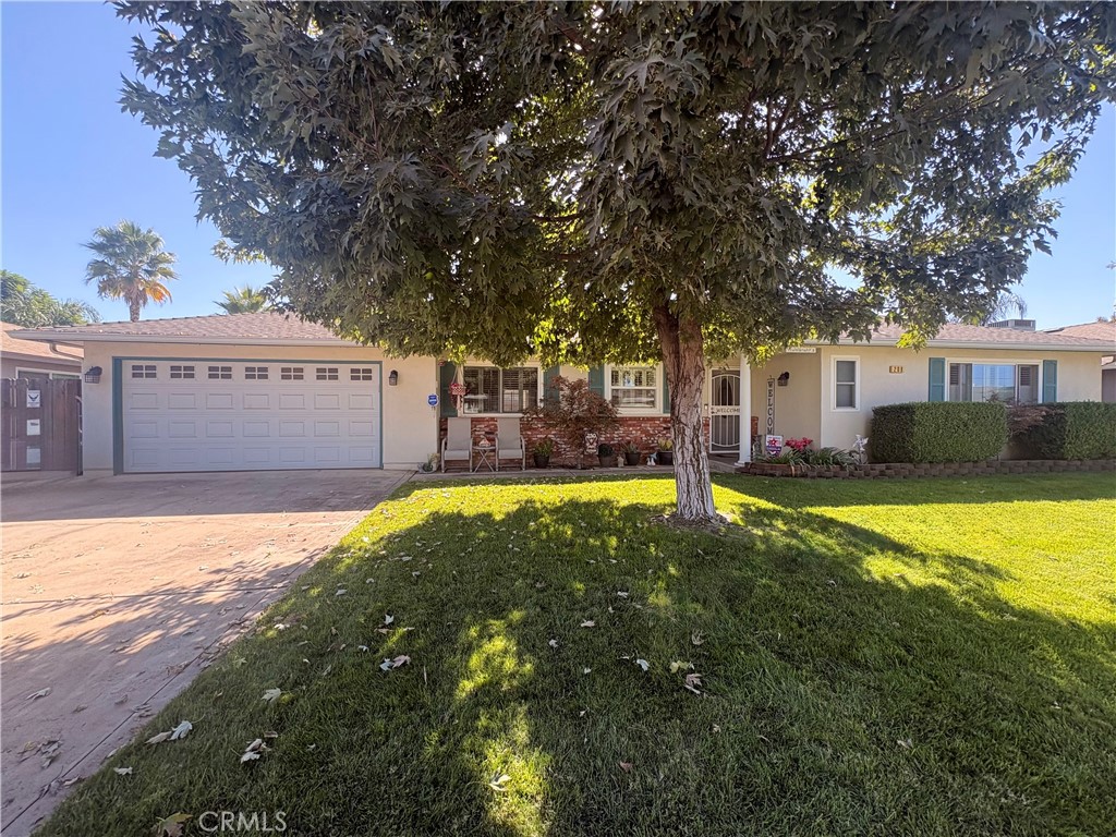 208 Leslie Drive Property Photo 1