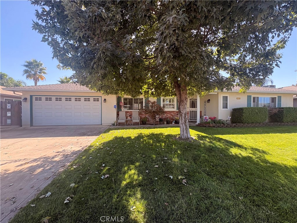 208 Leslie Drive Property Photo 14
