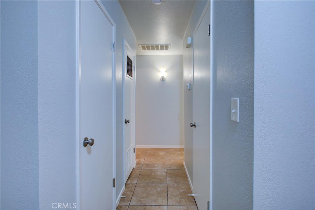 1342 Frankfort Court Property Photo 12