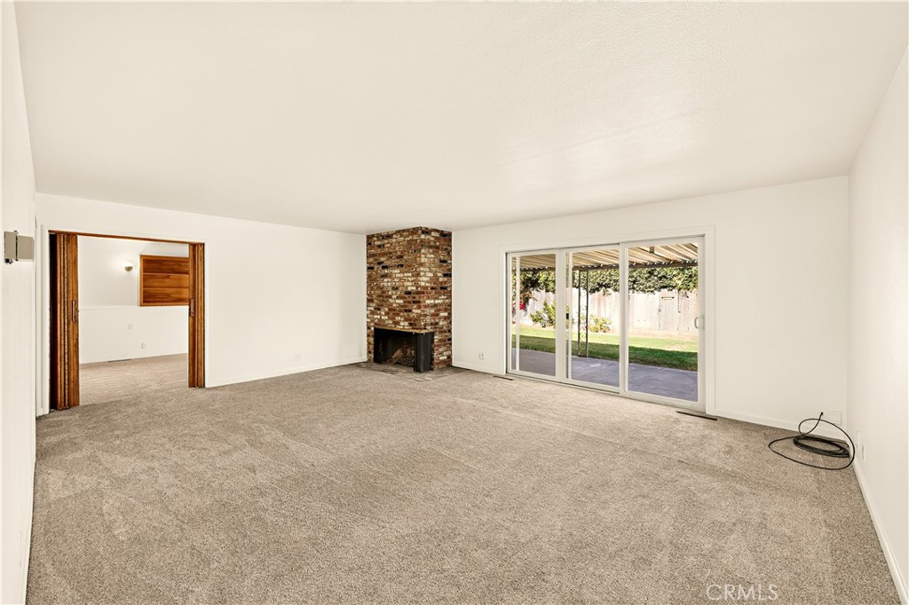 1523 Tamarack Avenue Property Photo 5