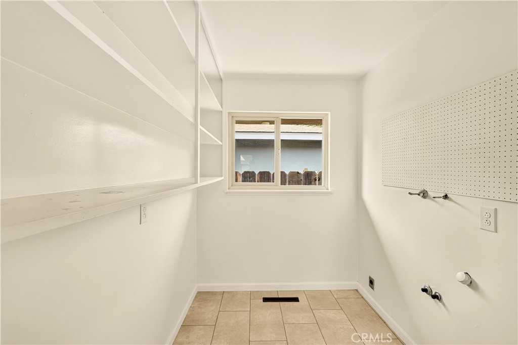 1523 Tamarack Avenue Property Photo 22