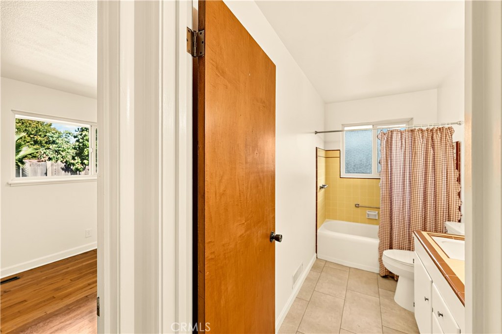 1523 Tamarack Avenue Property Photo 27