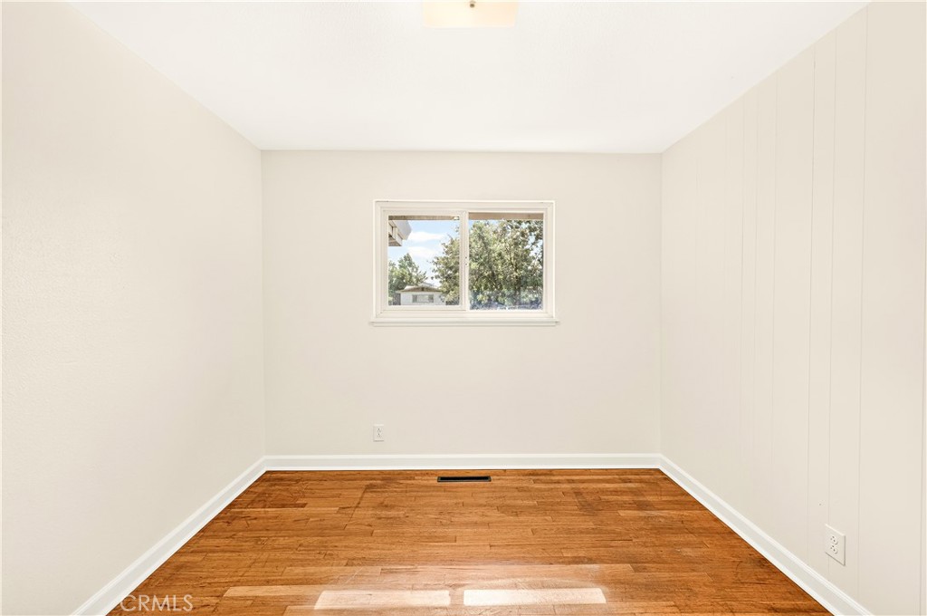 1523 Tamarack Avenue Property Photo 36