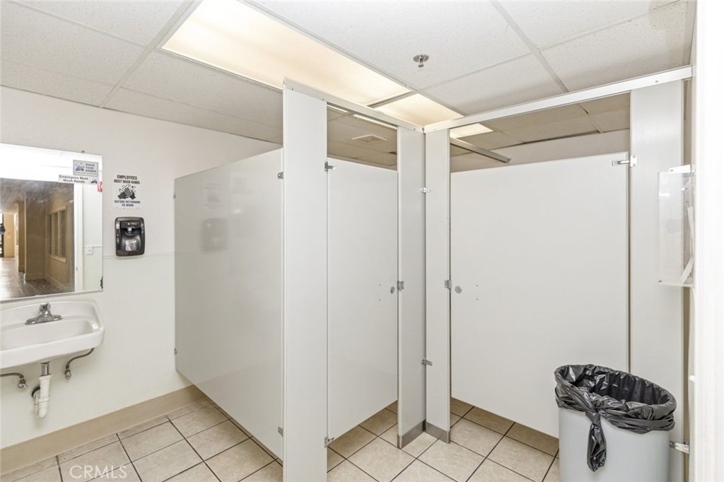 333 W 18th Street Property Photo 15