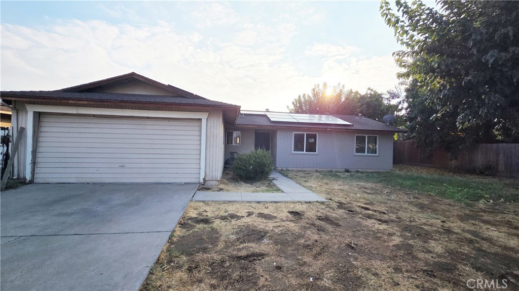 680 S 3rd Place Property Photo 1