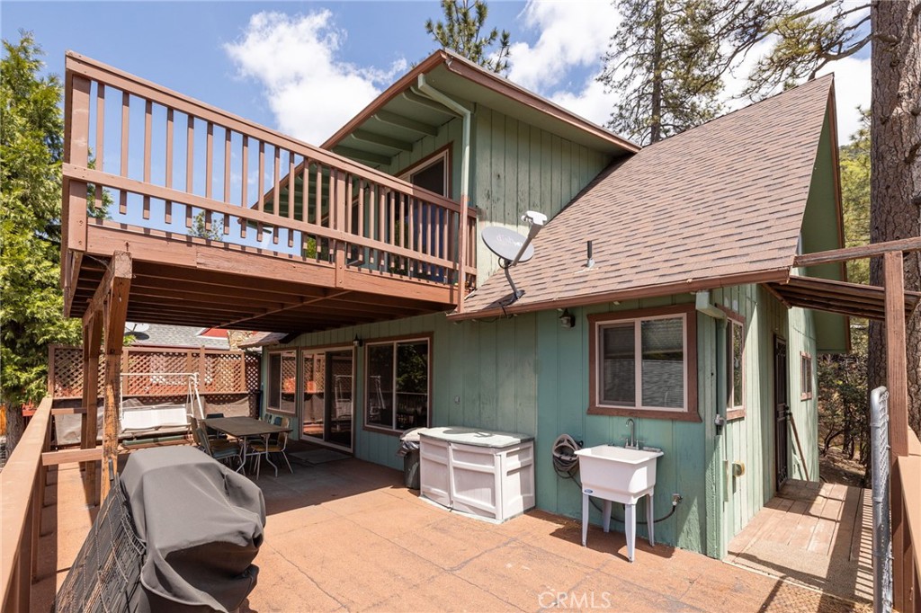 37651 Shoreline Drive Property Photo