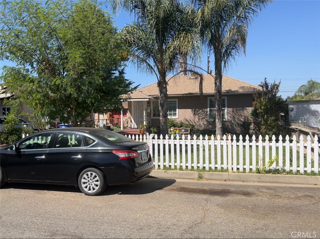 904 Riverside Avenue Property Photo 1