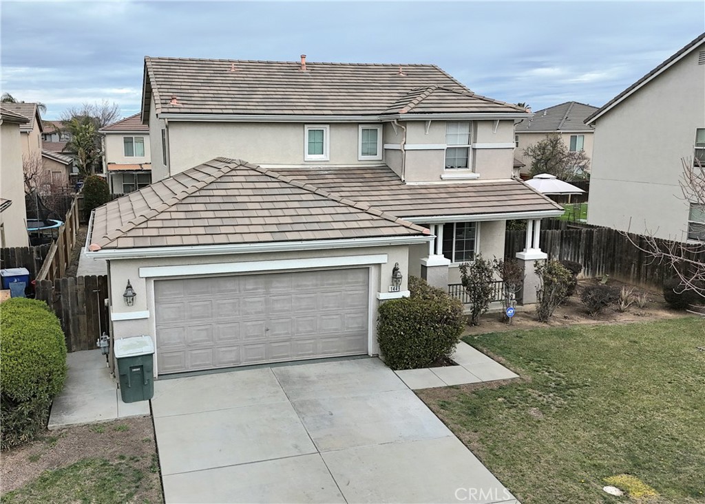 1449 Angus St Property Photo
