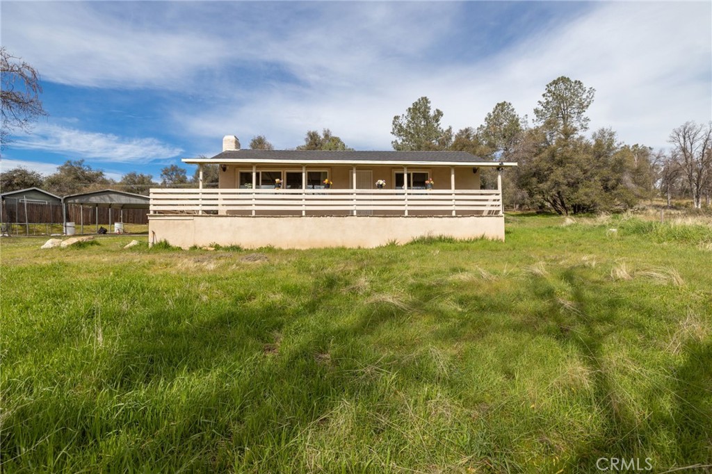 56563 Road 200 Property Photo 1