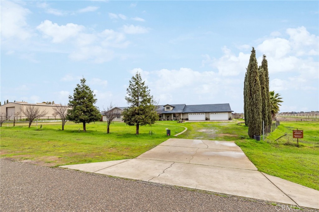21791 Road 29 Property Photo
