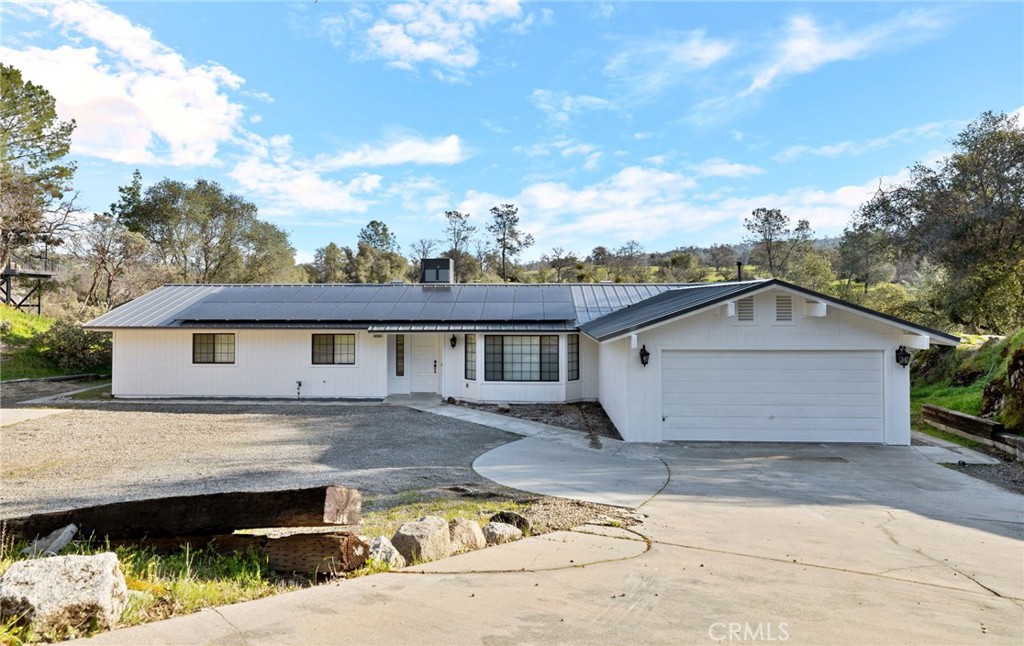 44459 Lookout Court Property Photo