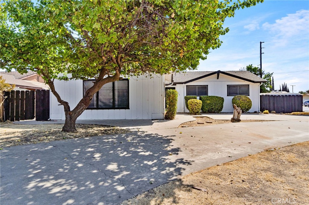 2738 S Fairway Court Property Photo