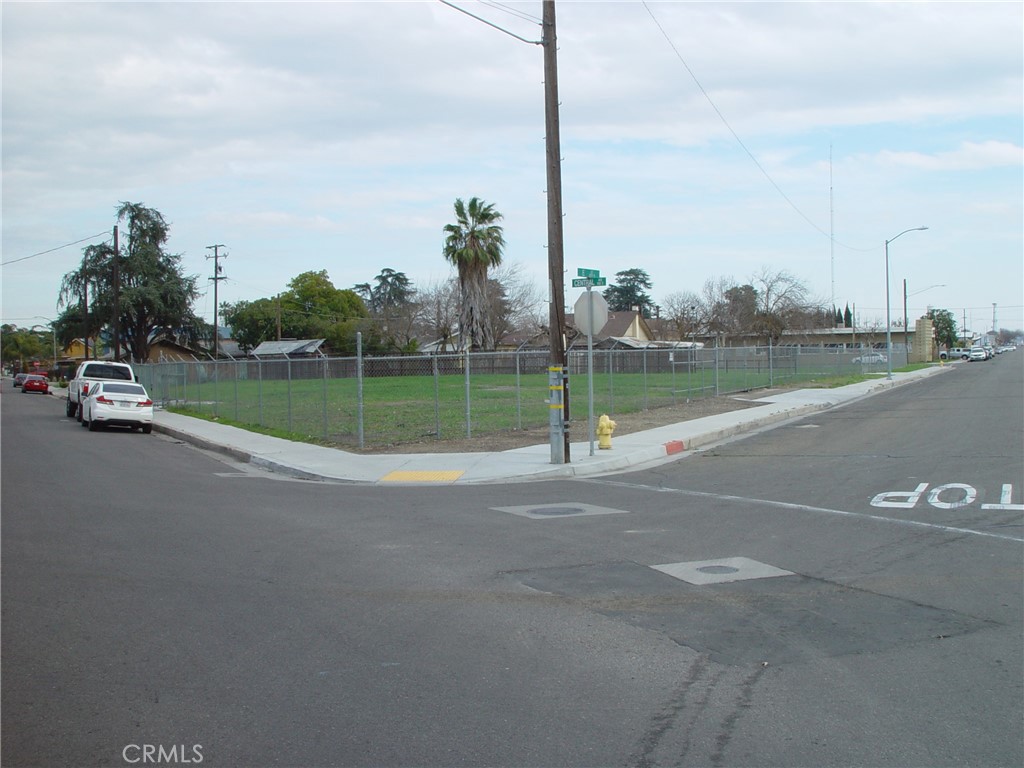 611 E Street Property Photo