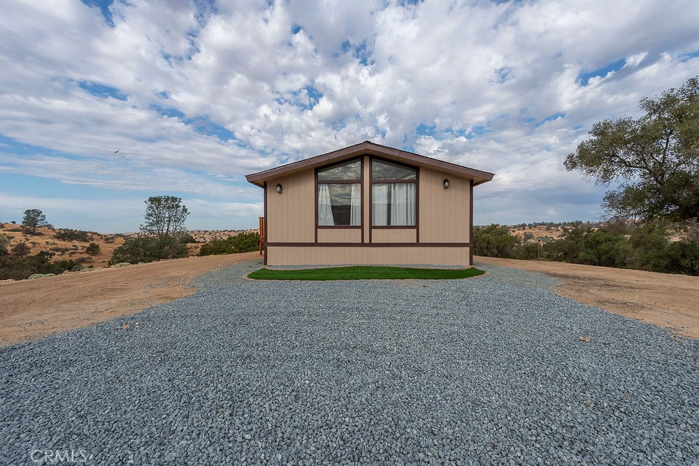 27062 Road 400 Property Photo