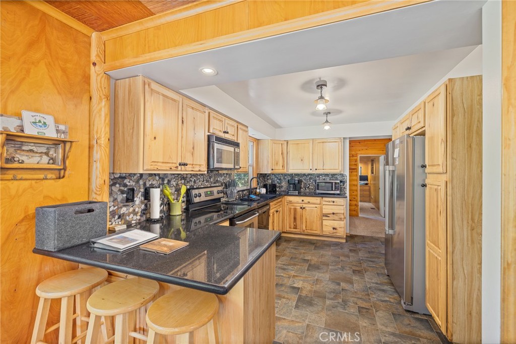 39162 Manzanita Property Photo 12