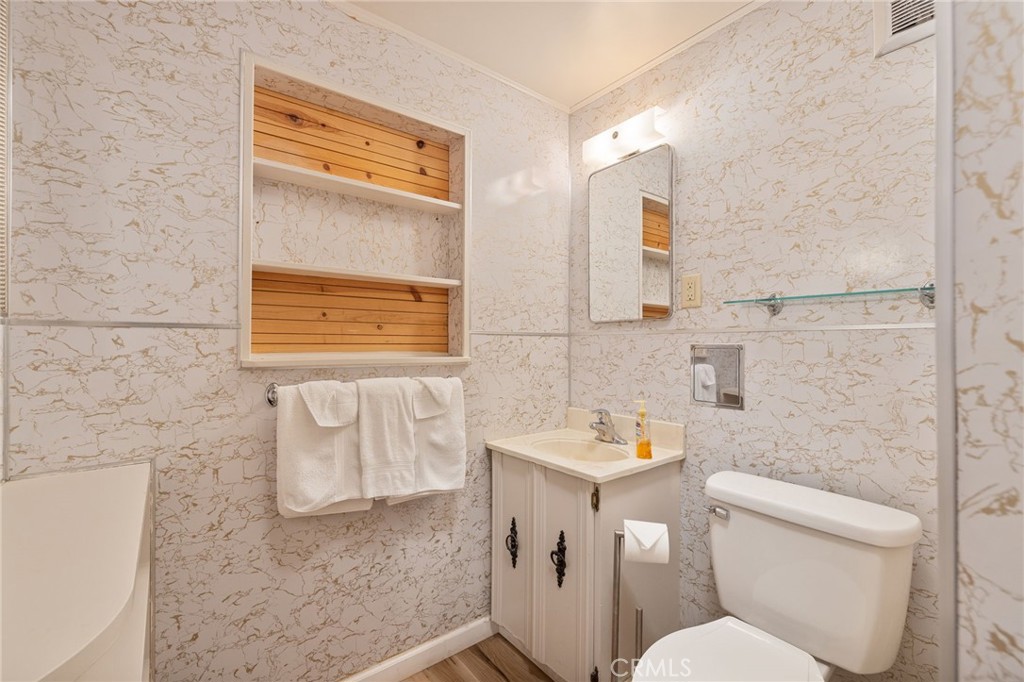 39162 Manzanita Property Photo 22