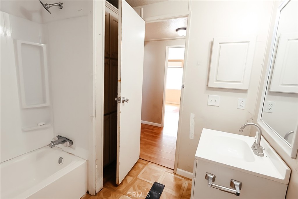 23652 Road 18 3/4 Property Photo 24