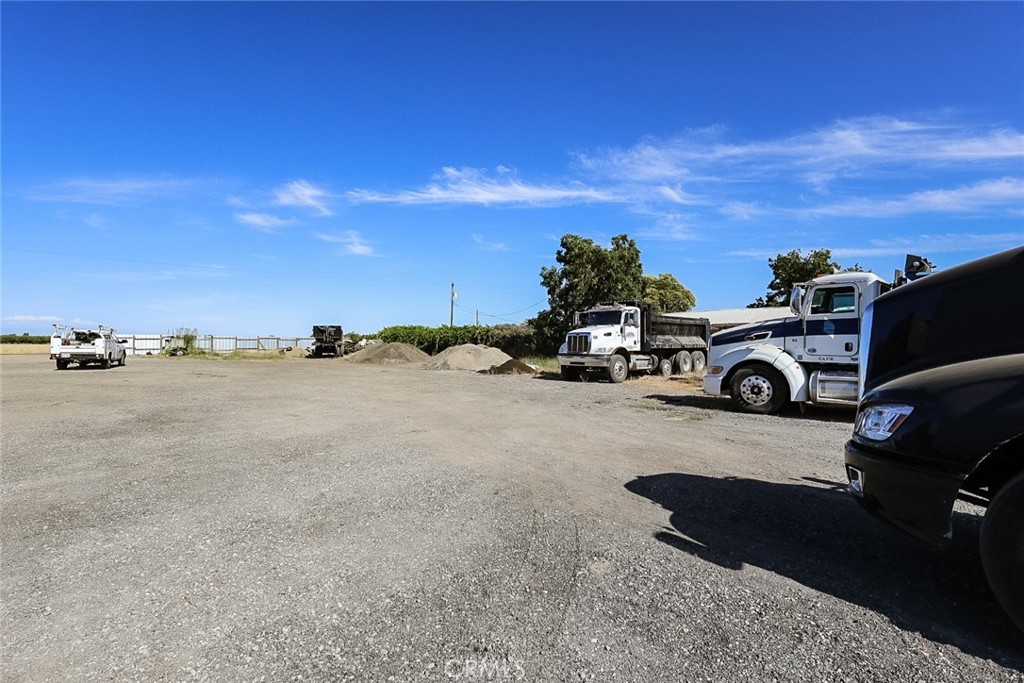 23652 Road 18 3/4 Property Photo 46