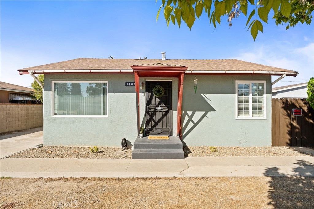 1407 N Esther Way Property Photo 1